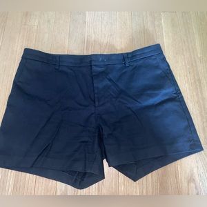 Banana Republic black dress shorts size 14